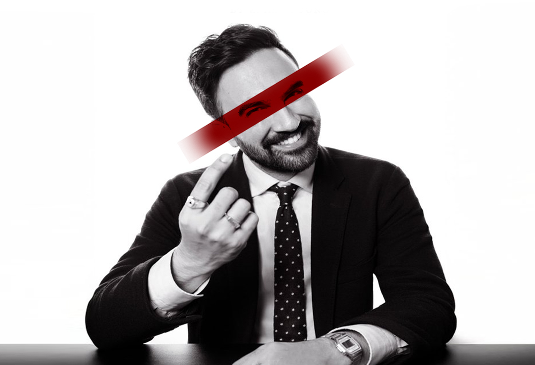 فرش قرمز و چراغ قرمز